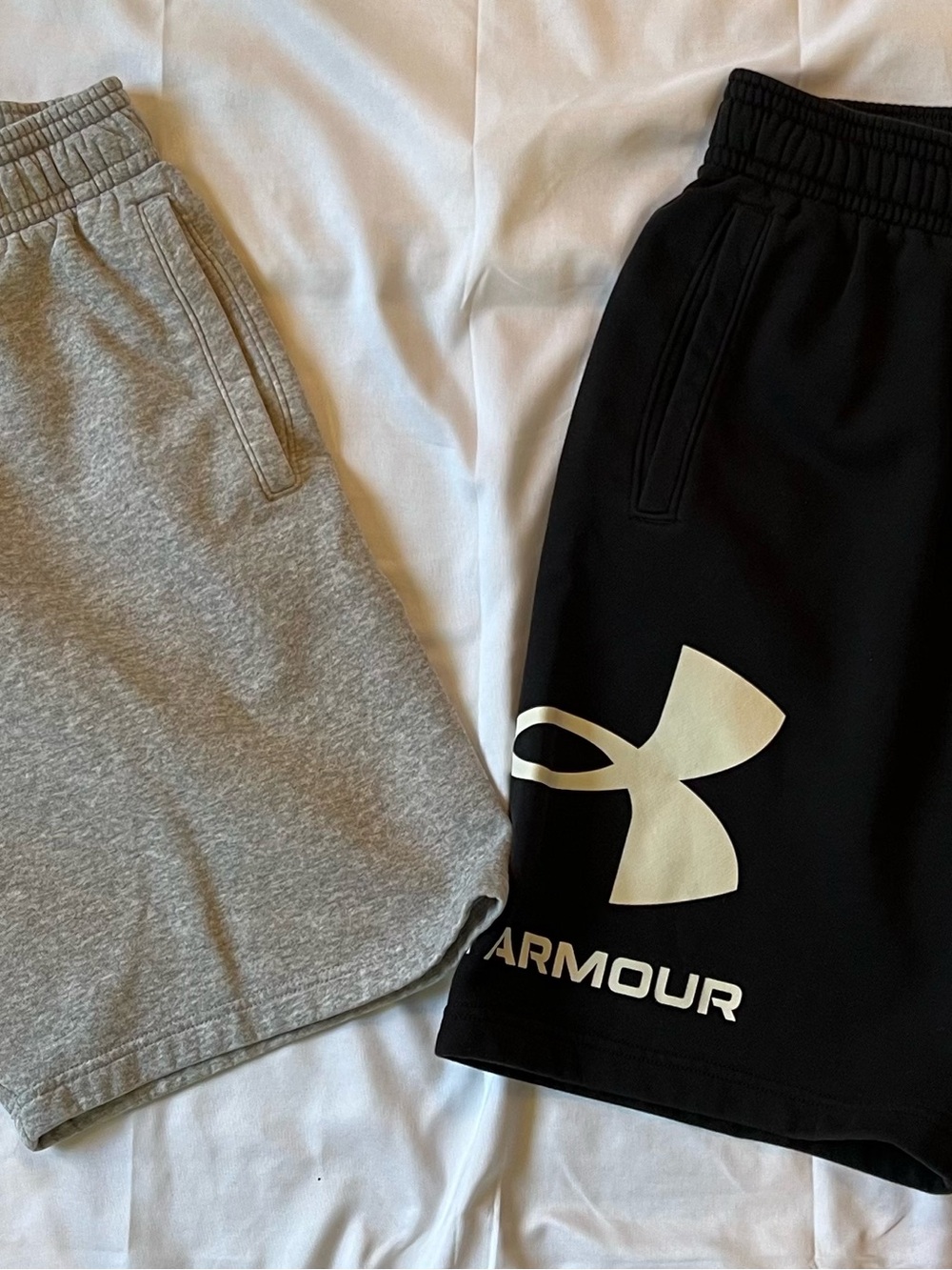 Under Armour Men's Black & Gray Athletic Shorts Duo